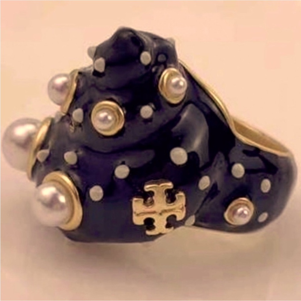 Tory Burch  holiday sale black shell logo Ring size 7